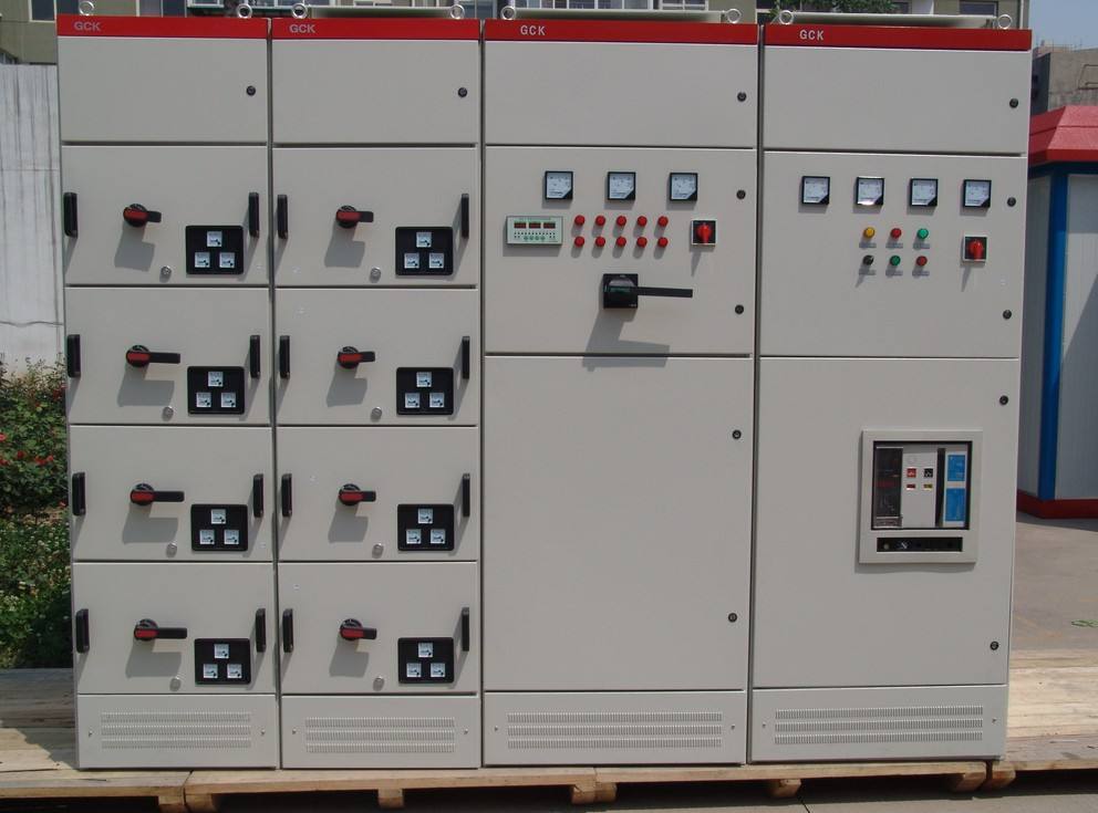 解析抽出式電氣開(kāi)關(guān)柜 知名廠家、主流品牌、產(chǎn)品圖片與行業(yè)熱帖全覽